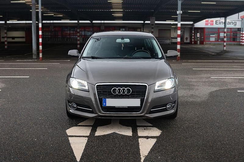 Gebraucht Audi A3 Ambition 140 PS (102 kW) 2011 Braun Kleinwagen