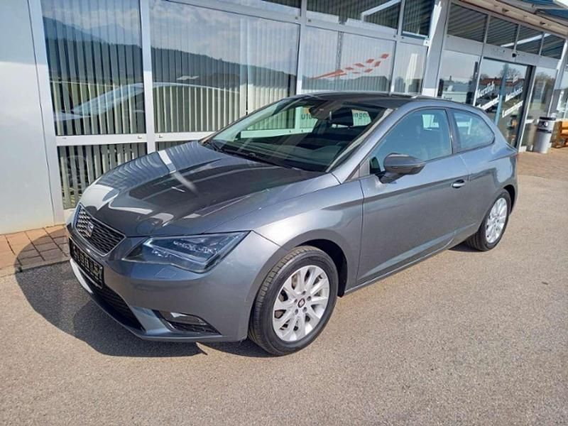 Gebraucht Seat Leon Style 105 PS (77 kW) 2014 D grau/monsungrau/pirineos gr Coupé