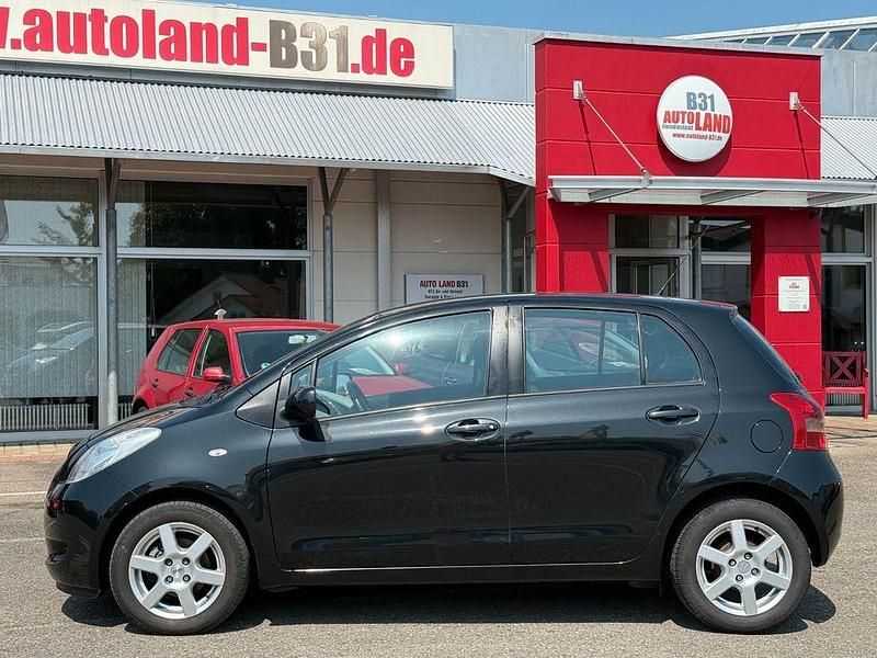 Schwarz Gebraucht 2006 Toyota Yaris Sol Limousine | 4.450 € (Teuer) - Bild 1/4