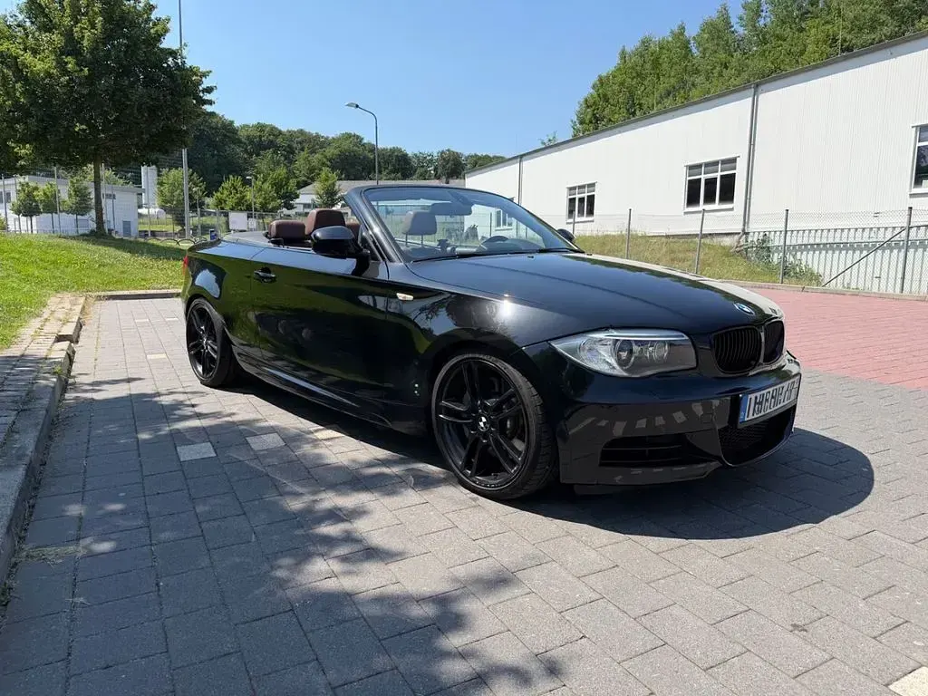 Gebraucht BMW 135 Cabriolet M Performance 306 PS (225 kW) 2012 Schwarz Cabrio