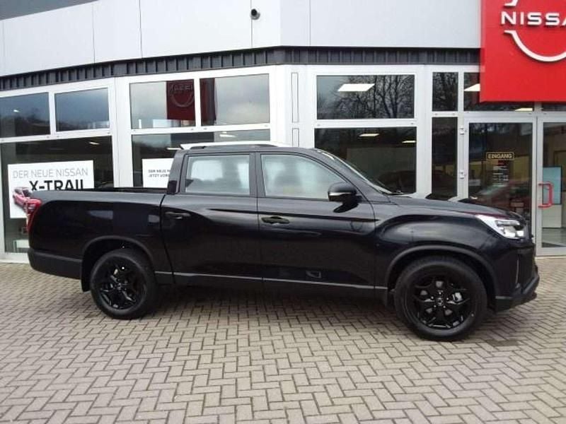 Gebraucht SsangYong Musso 203 PS (149 kW) 2024 Schwarz Pickup