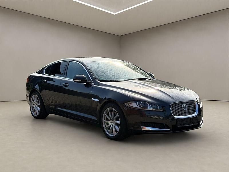 Gebraucht Jaguar XF 404 PS (297 kW) 2011 Grau Limousine