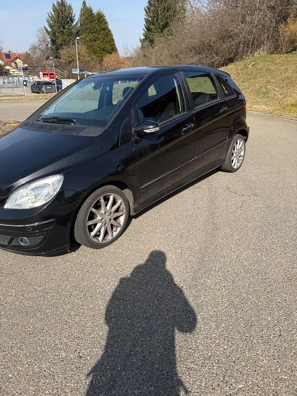 Gebraucht Mercedes 200 136 PS (100 kW) 2007 Schwarz Kleinwagen