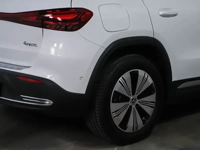 Gebraucht Mercedes EQA300 Progressive 167 kW (228 PS) 2025 Weiß SUV