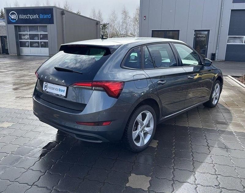 Gebraucht Skoda Scala Style 150 PS (110 kW) 2020 Grau Kleinwagen