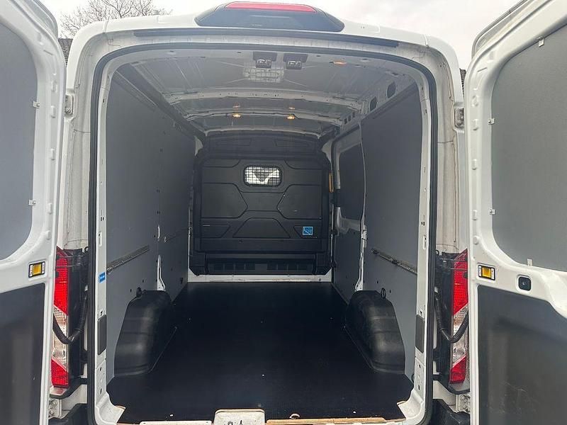 Gebraucht Ford Transit Trend 105 PS (77 kW) 2024 Weiß Limousine