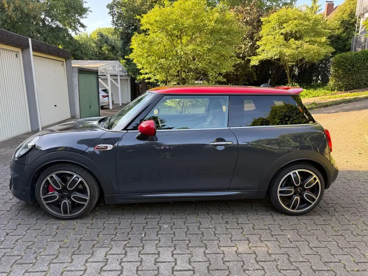 Gebraucht Mini John Cooper Works 231 PS (169 kW) 2019 Grau Kleinwagen