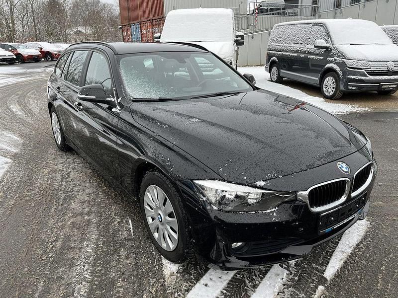 Gebraucht BMW 316 136 PS (100 kW) 2013 Schwarz Kombi