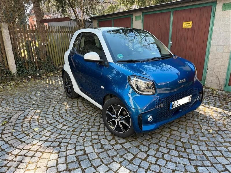 Gebraucht Smart ForTwo Coupé 60 kW (82 PS) 2021 Blau Kleinwagen