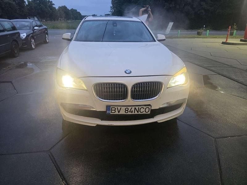 Gebraucht BMW 740 245 PS (180 kW) 2011 Limousine