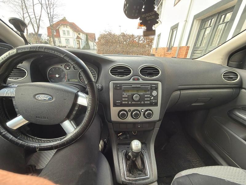 Gebraucht Ford Focus 2006 Schwarz Kleinwagen