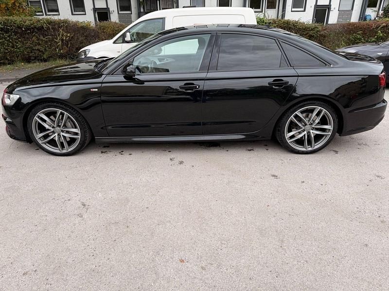 Second-hand Audi A6 Ambiente 272 CP (200 kW) 2018 Negru Berlinǎ