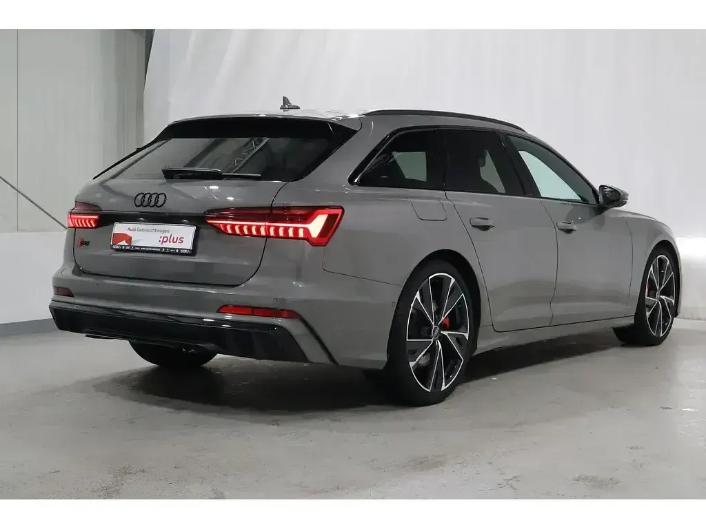Gebraucht Audi S6 Ambiente 253 PS (186 kW) 2025 Grau Kombi