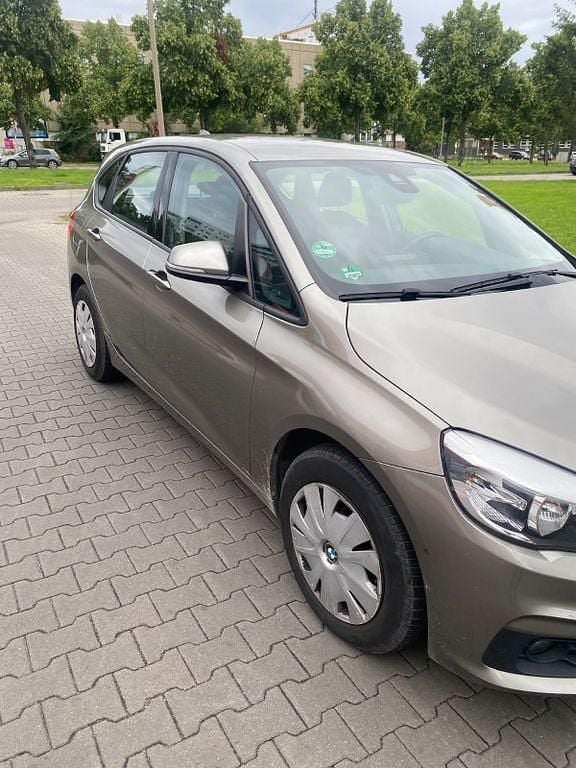 Gebraucht BMW 218 Active Tourer 136 PS (100 kW) 2015 Braun Van / Kleinbus