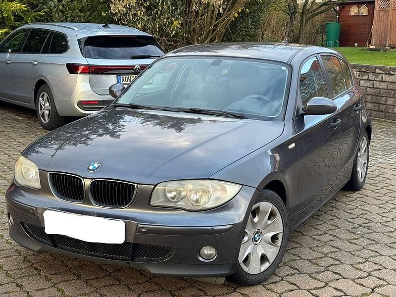 Grau Gebraucht 2007 BMW 118 Kleinwagen | 1.999 € (Superpreis) - Bild 1/4