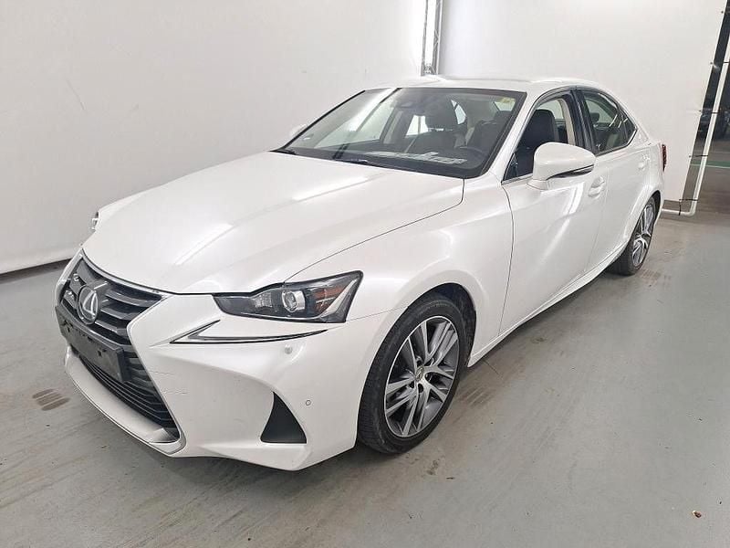 Weiß Gebraucht 2020 Lexus IS300h Executive Line Limousine | 19.992 € (Superpreis) - Bild 1/4