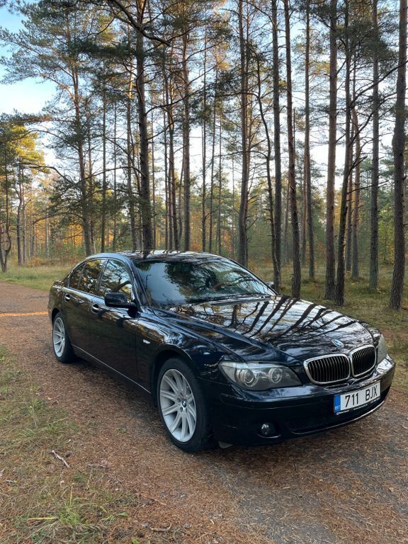 Blau Gebraucht 2008 BMW 745 Limousine | 7.000 € (Fairer Preis) - Bild 1/4