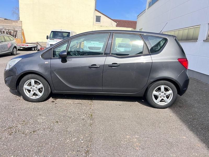 Gebraucht Opel Meriva Edition 101 PS (74 kW) 2010 Grau Van / Kleinbus