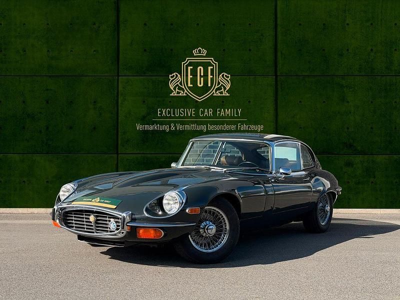 Second-hand Jaguar E-Type 268 CP (197 kW) 1972 Verde Coupe