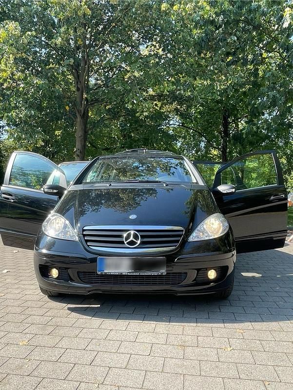 Schwarz Gebraucht 2007 Mercedes A170 Kleinwagen | 1.450 € (Etwas zu teuer) - Bild 1/4