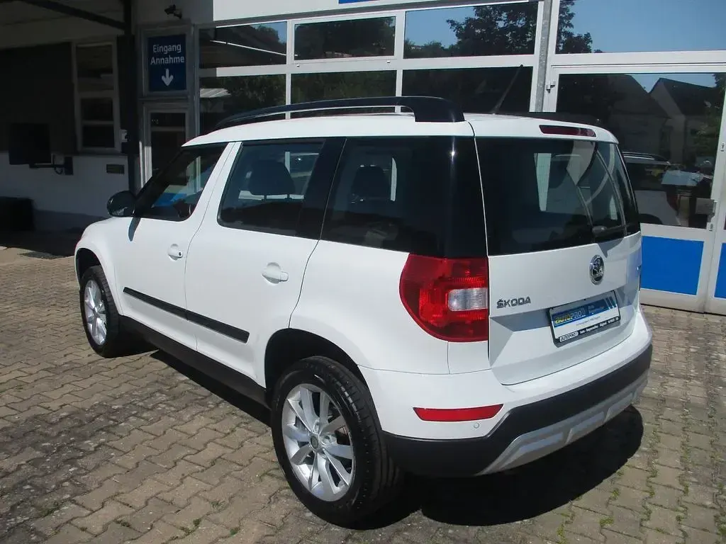 Gebraucht Skoda Yeti Ambition 110 PS (80 kW) 2017 Weiß SUV