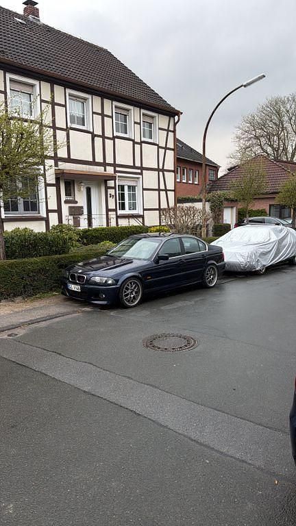 Gebraucht BMW 320 Performance 150 PS (110 kW) 1999 Blau Limousine