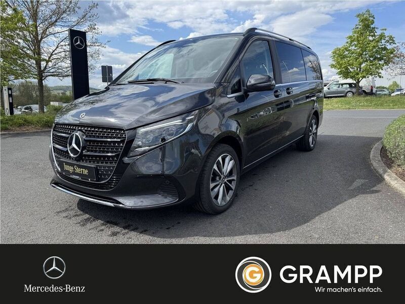 Grau Gebraucht 2024 Mercedes V300 Avantgarde Van / Kleinbus | 87.870 € - Bild 1/4