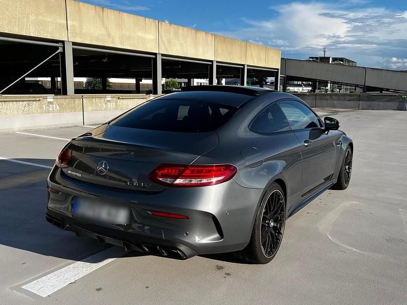 Grau Gebraucht 2018 Mercedes C63S AMG Coupé | 59.500 € (Superpreis) - Bild 1/4
