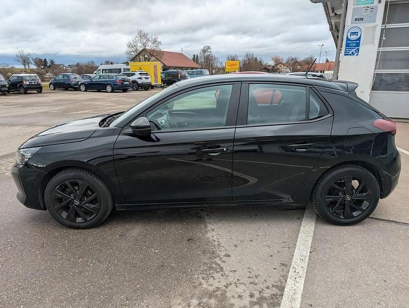 Używany Opel Corsa 75 KM (55 kW) 2024 Czarny Hatchback