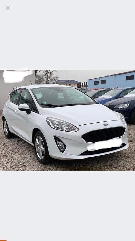 Gebraucht Ford Fiesta Cool & Connect 86 PS (63 kW) 2017 Weiß Kleinwagen