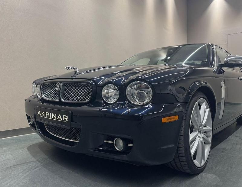 Gebraucht Jaguar XJ6 Portfolio 207 PS (152 kW) 2009 Schwarz Limousine