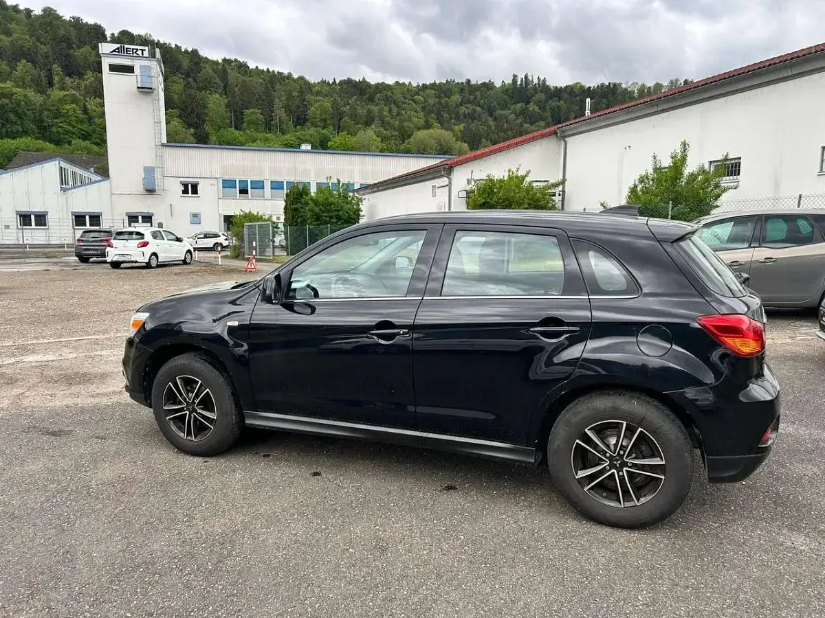 Gebraucht Mitsubishi ASX Edition 117 PS (86 kW) 2018 Pantherschwarz (p) SUV