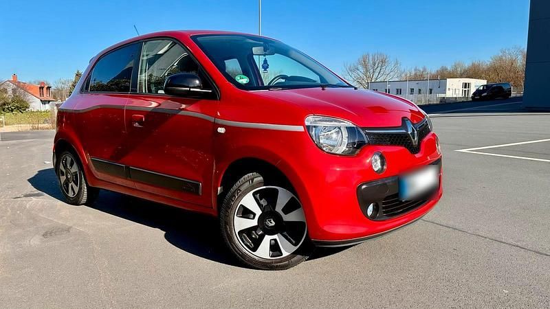 Second-hand Renault Twingo 69 CP (50 kW) 2019 Roșu Hatchback