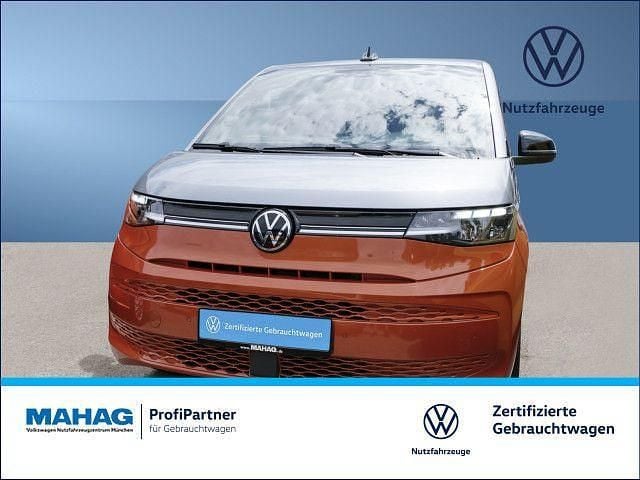 Silber Gebraucht 2024 VW T7 Life Van | 54.950 € (Guter Preis) - Bild 1/3