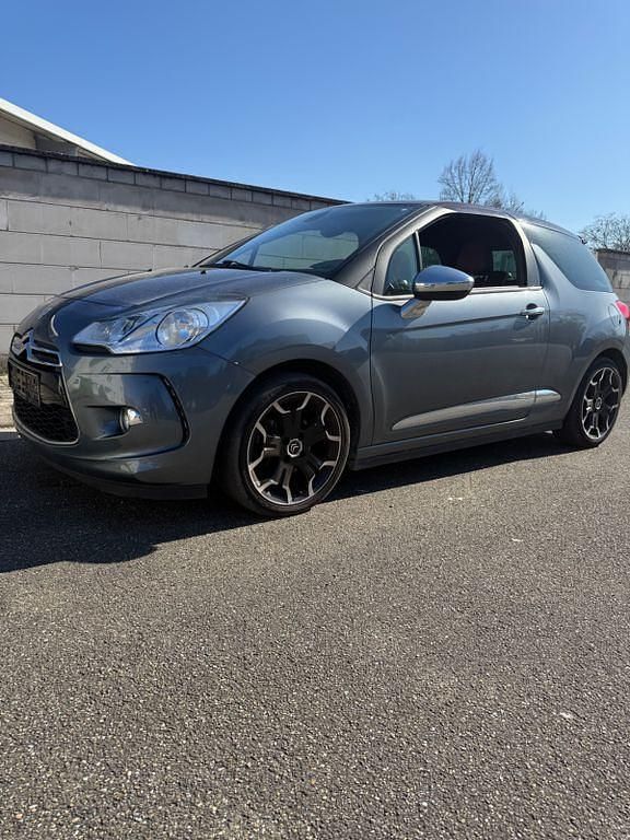 Gebraucht Citroën DS3 Sport Chic 156 PS (114 kW) 2011 Grau Kleinwagen