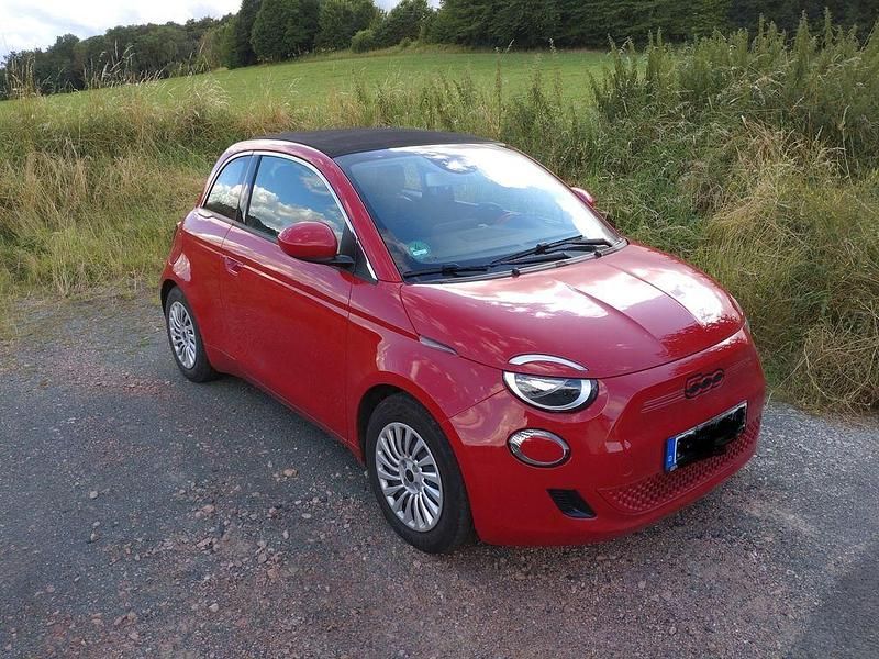 Gebraucht Fiat 500e Red 86 kW (118 PS) 2022 Rot Cabrio