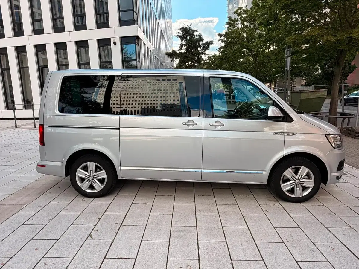 Gebraucht VW Multivan Generation Six 204 PS (150 kW) 2016 Silber Van / Kleinbus