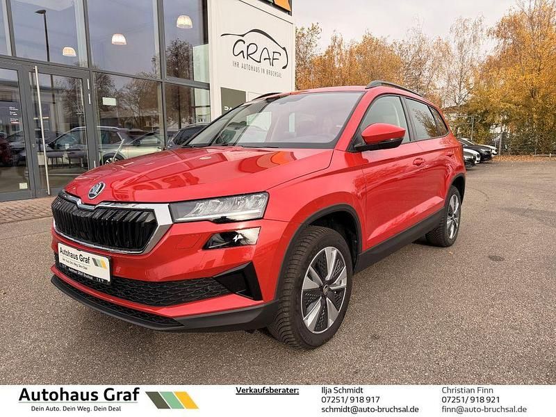 Velvetrot metallic Gebraucht 2024 Skoda Karoq SUV | 28.990 € (Superpreis) - Bild 1/4