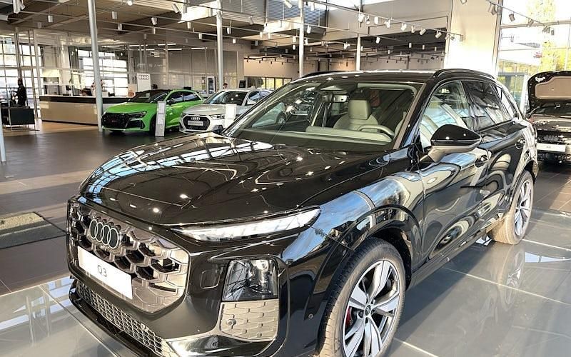 Neu Audi Q3 Ambiente 150 PS (110 kW) 2025 Schwarz SUV