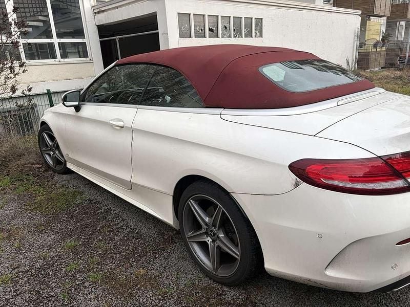 Gebraucht Mercedes C200 AMG line 184 PS (135 kW) 2018 Weiß Cabrio