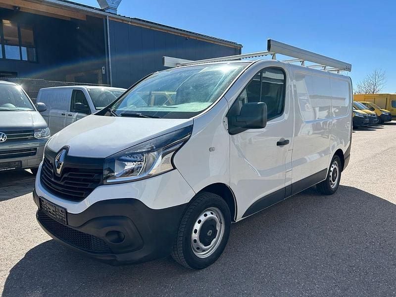 Gebraucht Renault Trafic 95 PS (69 kW) 2017 Weiß Van / Kleinbus