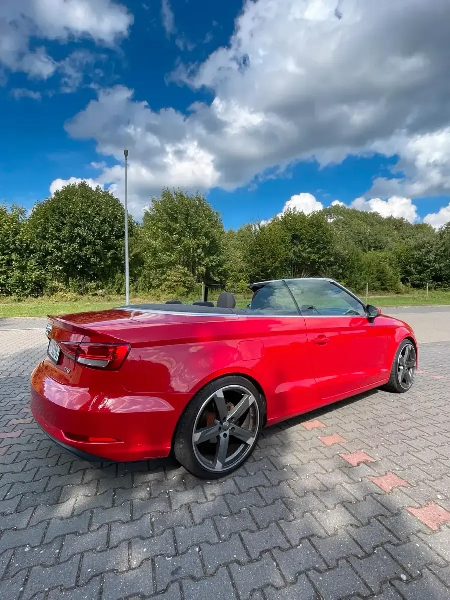 Gebraucht Audi A3 Cabriolet 150 PS (110 kW) 2017 Rot Cabrio