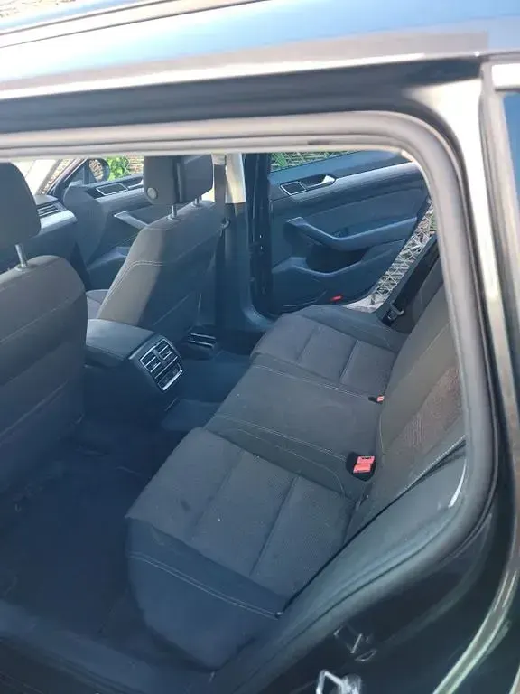 Używany VW Passat Highline 150 KM (110 kW) 2018 Czarny Kombi