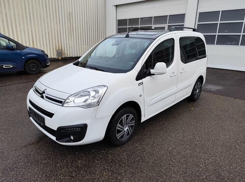 Gebraucht Citroën Berlingo SELECTION 99 PS (72 kW) 2017 Weiß Van / Kleinbus