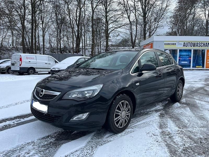 Gebraucht Opel Astra Sport 120 PS (88 kW) 2010 Schwarz Kleinwagen