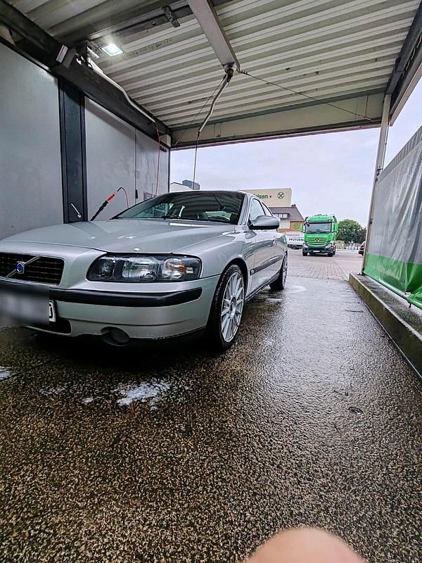 Silber Gebraucht 2000 Volvo S60 Limousine | 4.500 € - Bild 1/4