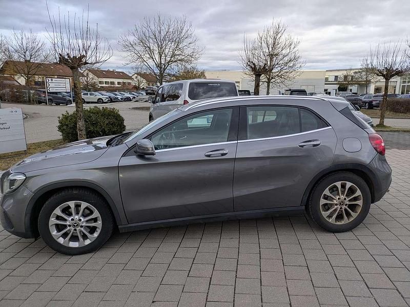 Gebraucht Mercedes CLA200 Edition 136 PS (100 kW) 2017 Coupé