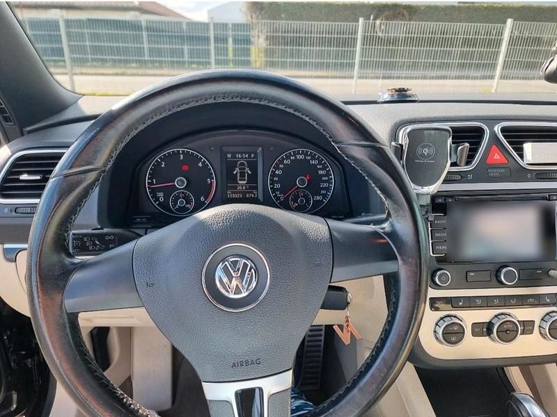 Gebraucht VW Eos 140 PS (102 kW) 2012 Schwarz Cabrio