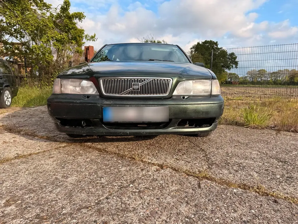 Gebraucht Volvo V70 144 PS (105 kW) 1997 Grün Kombi