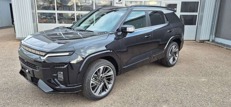 Space black Gebraucht 2025 Ssangyong Actyon SUV | 39.819 € (Fairer Preis) - Bild 1/4